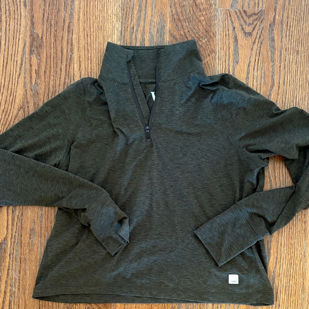 Vuori Long Sleeve Pullover